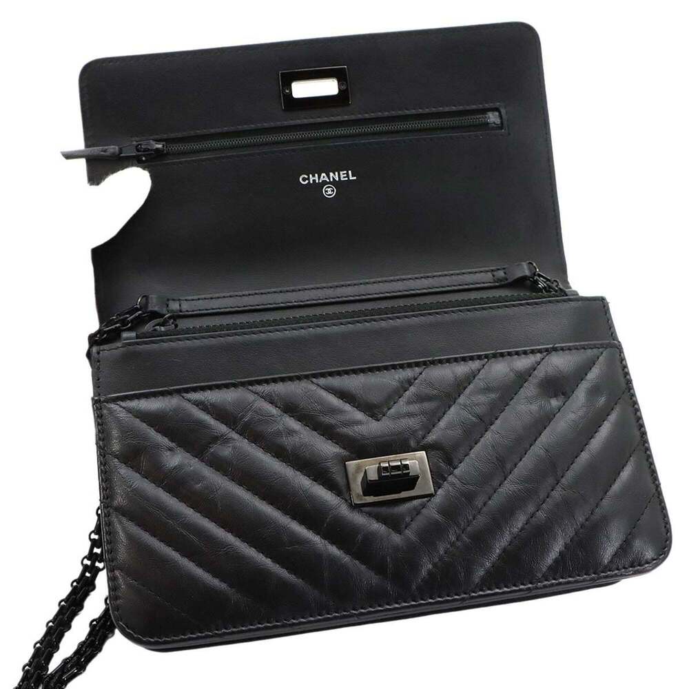 CHANEL Black Leather Wallet - Picture 7 of 10